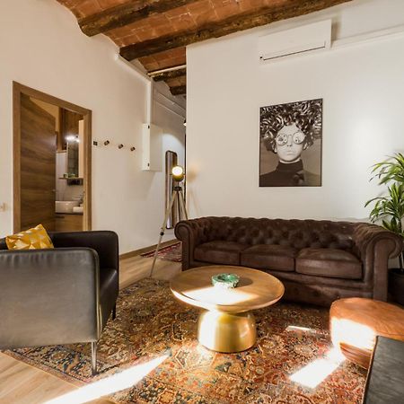 Magalhaes - Trad Flat In Poble Sec, Near Ramblas Barcelona Bagian luar foto