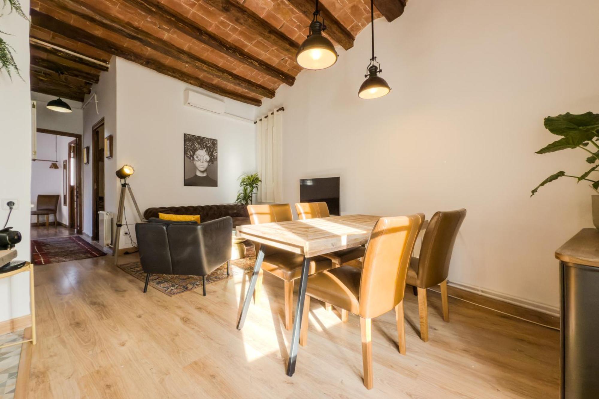 Magalhaes - Trad Flat In Poble Sec, Near Ramblas Barcelona Bagian luar foto
