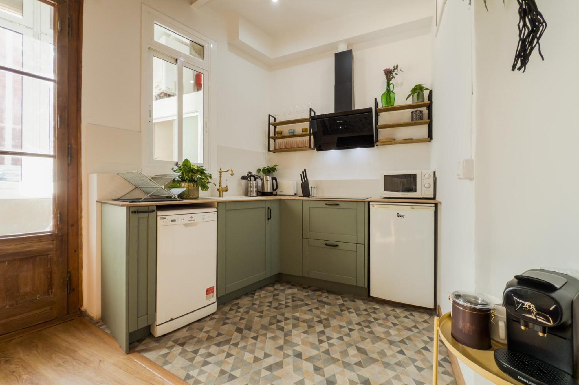Magalhaes - Trad Flat In Poble Sec, Near Ramblas Barcelona Bagian luar foto