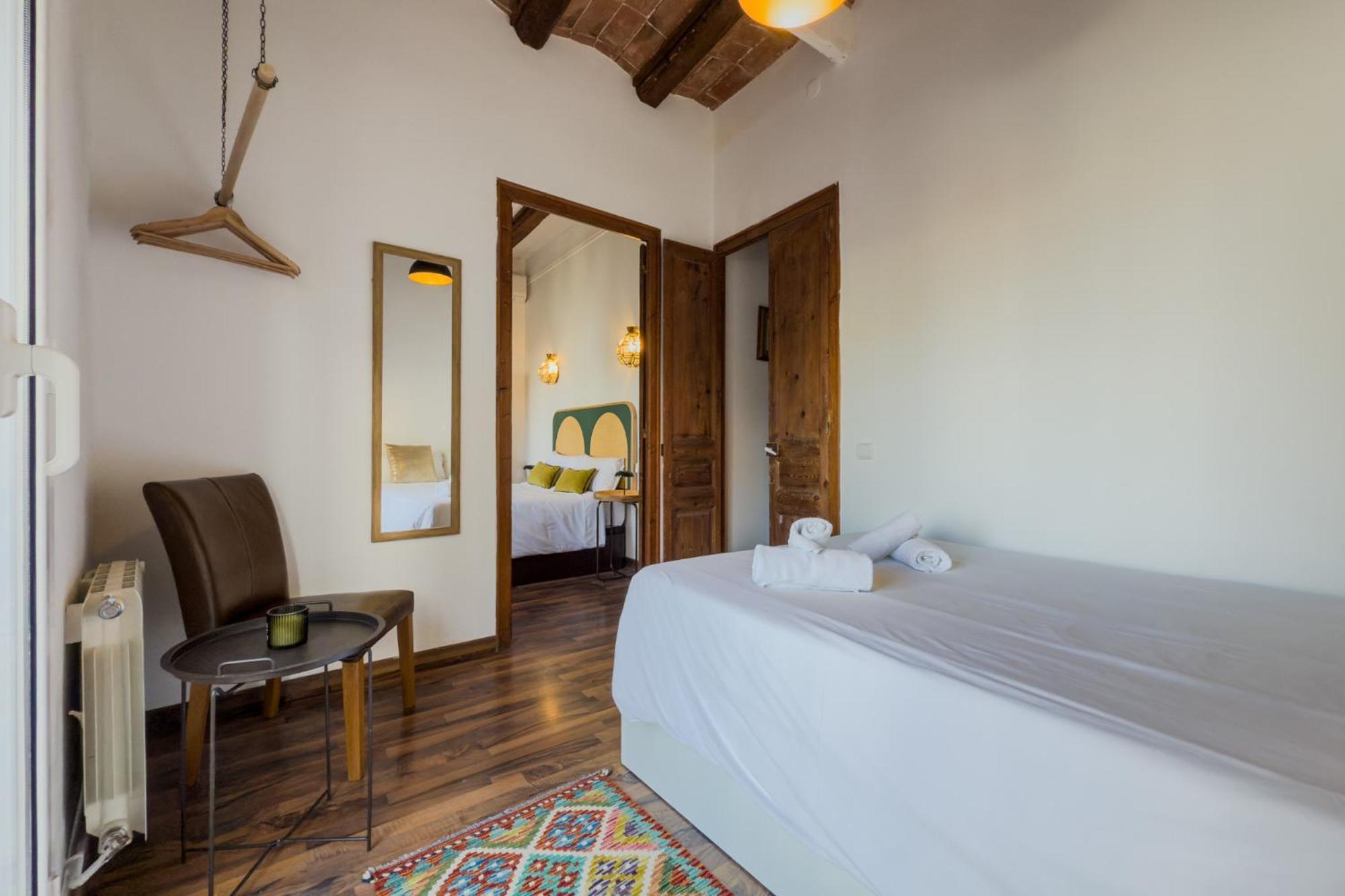 Magalhaes - Trad Flat In Poble Sec, Near Ramblas Barcelona Bagian luar foto