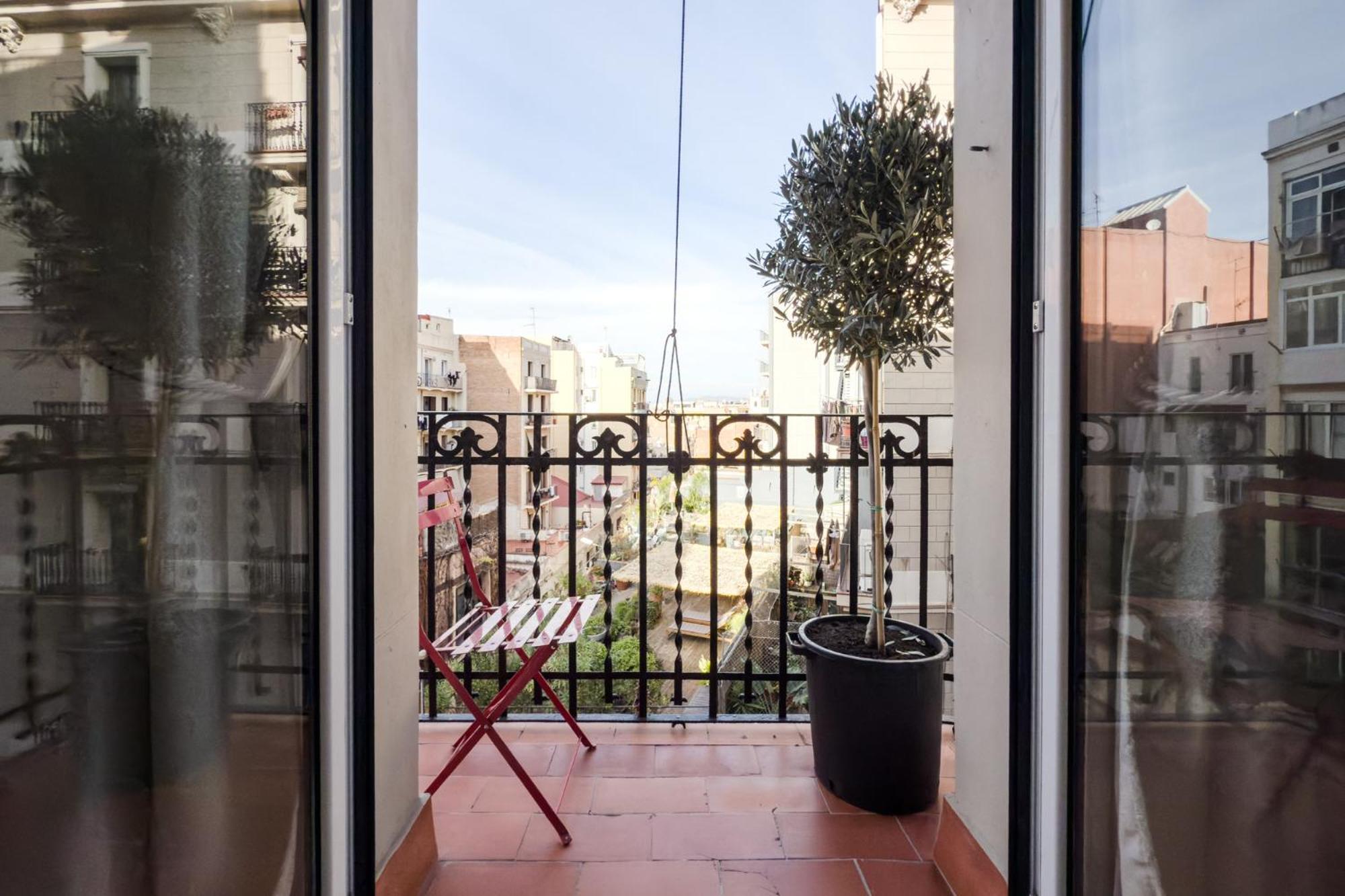 Magalhaes - Trad Flat In Poble Sec, Near Ramblas Barcelona Bagian luar foto